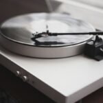 gray and black vinyl turn table